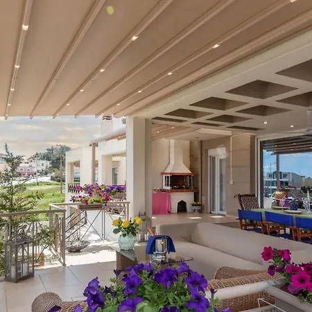 Villa Luminous *