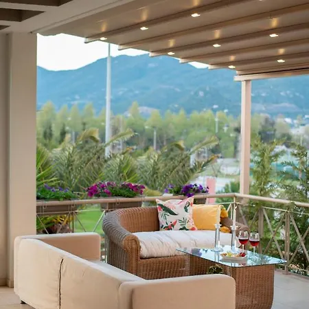 Villa Luminous