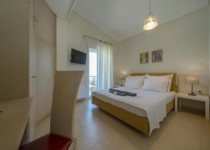 Luminous * Nea Iraklitsa