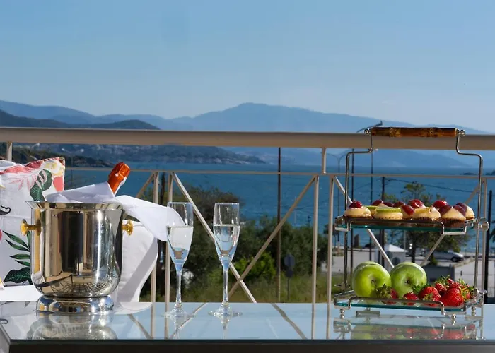 Luminous * Nea Iraklitsa